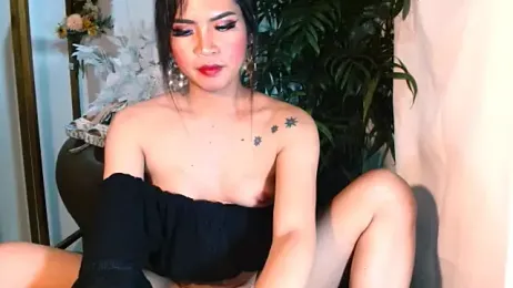 Gwensweetcum webcam model stream image