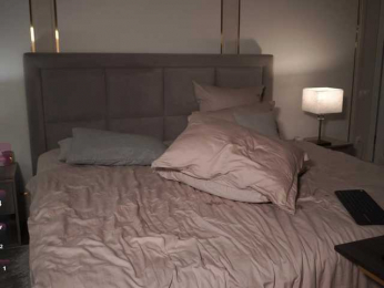 Eseniyavl webcam model stream image