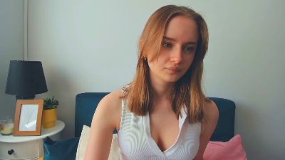 GraceAlluring webcam model stream image