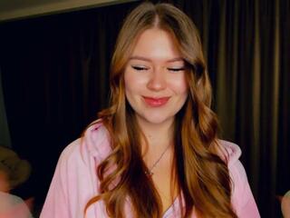 Jessenia Hovard webcam model stream image