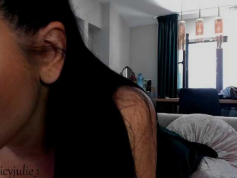 JuicyJulie webcam model stream image