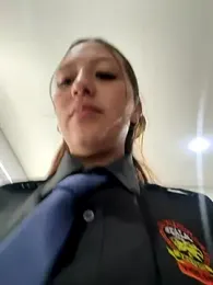 Emily-7_ webcam model stream image