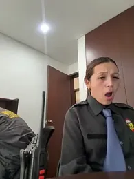 Emily-7_ webcam model stream image