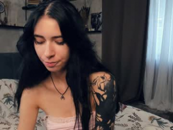 darklycurious webcam model stream image