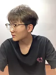 KK-cuteboy webcam model stream image