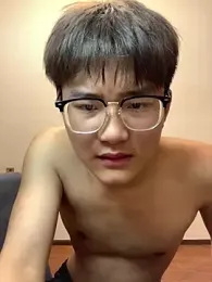 KK-cuteboy webcam model stream image