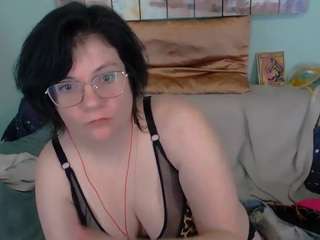 everlyrays webcam model stream image