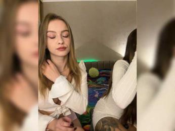 -LoVelOve- webcam model stream image