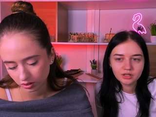 miki-ti webcam camsoda model stream image