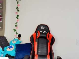 miahotdreams19 webcam model stream image