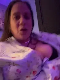 PrettyKittyMia webcam stripchat model stream image