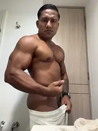 CallumMuscle webcam model stream image