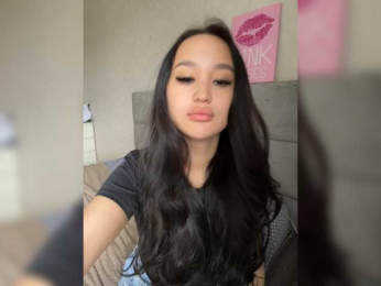SonyaLess webcam model stream image