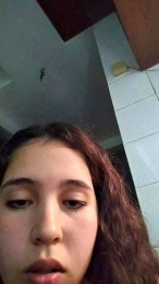 Bluvie444 webcam model stream image