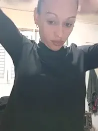 Zorrita_Fox webcam model stream image