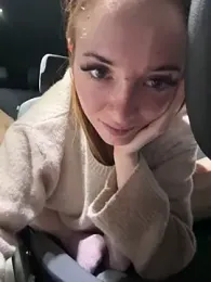 FayeFlame webcam model stream image