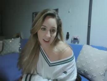 khelzy webcam model stream image