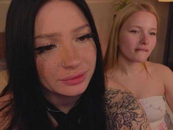 LisaaLiss webcam bongacams model stream image