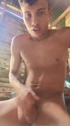 Richard_2 webcam model stream image