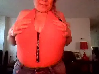 BadGal4480 webcam model stream image