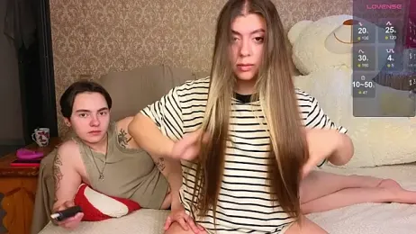 twobabesweet webcam model stream image