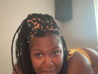 serenitychanel webcam model stream image
