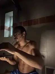 TRILLAHUNG webcam model stream image
