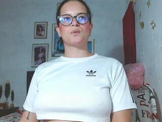 Mia Sain webcam model stream image