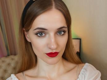 LilaMontrose webcam model stream image