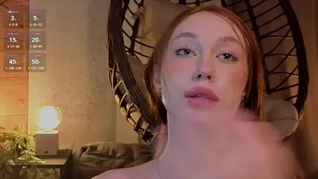 MarieNet webcam stripchat model stream image