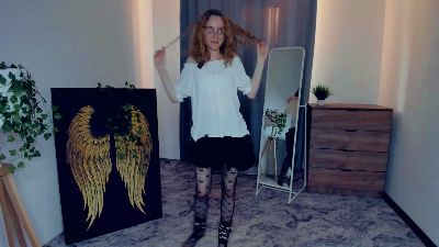 KeeleyBowthorpe webcam model stream image