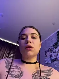 Vikki_toriya webcam model stream image