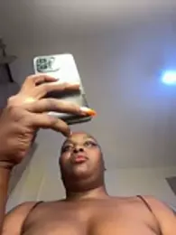 squirtycheeks webcam stripchat model stream image