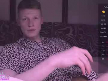 red_and_pussy webcam model stream image