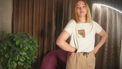 MerylHaler webcam model stream image