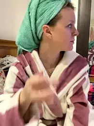 madamlillyrose webcam model stream image