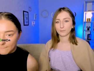 bella-cute1 webcam model stream image