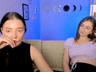 bella-cute1 webcam model stream image