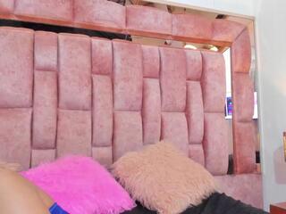 Melanie Paz webcam model stream image