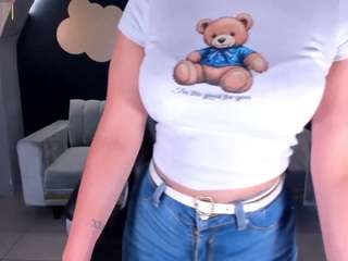 alessaromero webcam model stream image