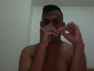 zeushorny10 webcam model stream image