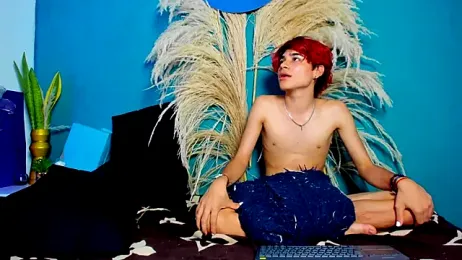 Leo_Glow webcam model stream image