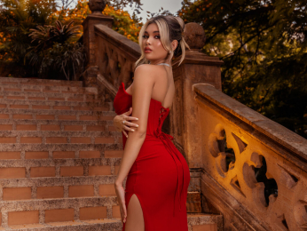 Rossie webcam model stream image