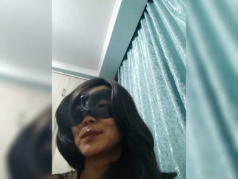Milli111 webcam model stream image