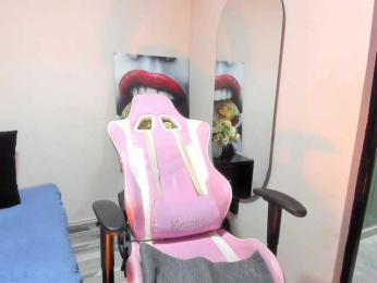 Zamira-Taylor webcam model stream image