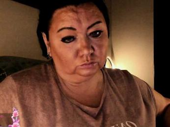 Alinahott1 webcam model stream image