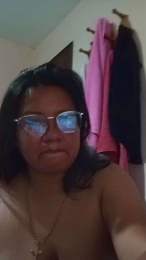 AriPM webcam model stream image