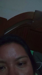 AriPM webcam model stream image