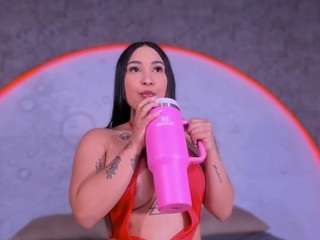 reinachloe webcam camsoda model stream image