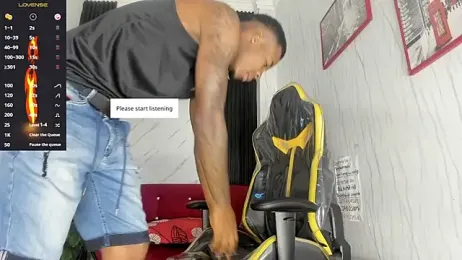 Lil_Curved webcam model stream image